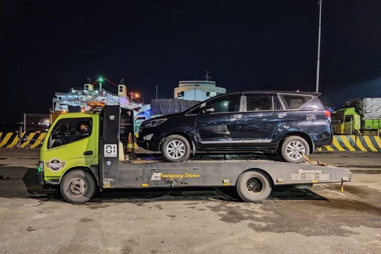 Layanan Towing Aman Dilengkapi Dengan GPS